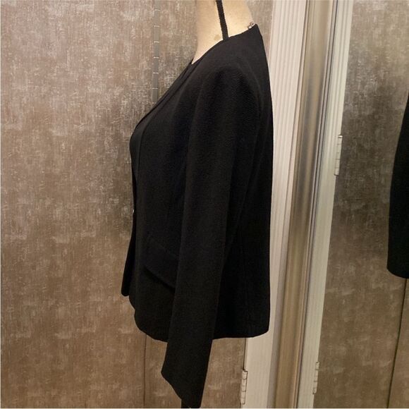 St.John Caviar Elegant Black wool/rayon Women's Blazer, US10 - Picture 7 of 11